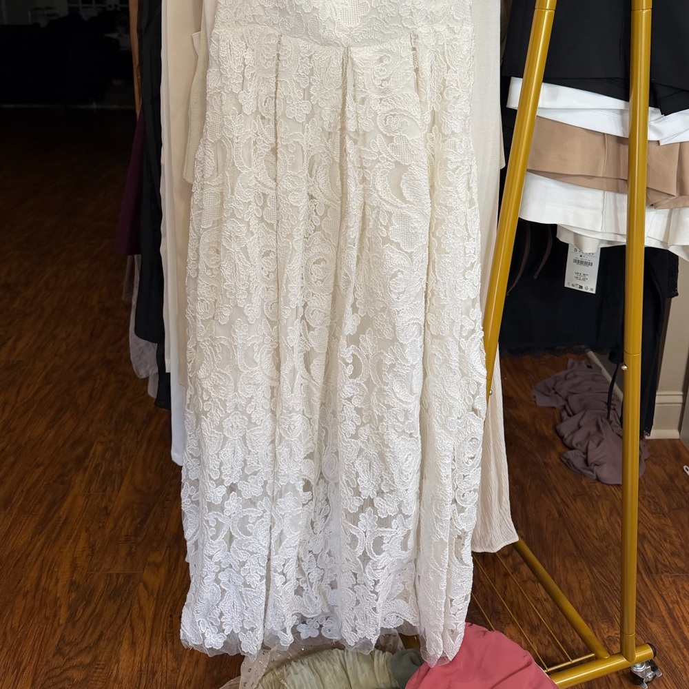 Anthropologie - Lace strapless white midi a line dress - Picture 9 of 11